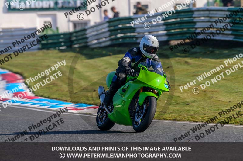 PJM Wedding Photography;enduro digital images;event digital images;eventdigitalimages;mallory park;mallory park photographs;mallory park trackday;mallory park trackday photographs;no limits trackdays;peter wileman photography;racing digital images;trackday digital images;trackday photos